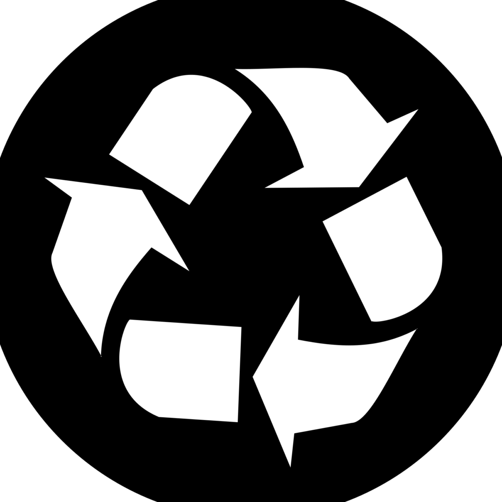 Símbolo de reciclaje 3 con tres flechas blancas formando un triángulo sobre fondo negro.